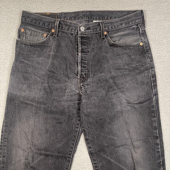 Vintage Levis 501xx Jeans Mens 34x32 Black Denim Great Fade Grunge Button Fly - Picture 3 of 13